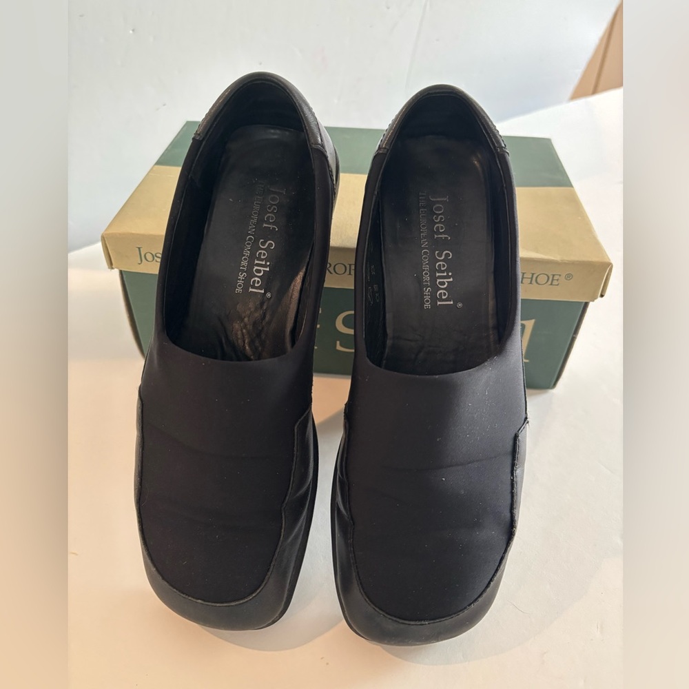 Josef Seibel Kelsey Classic Black Loafers